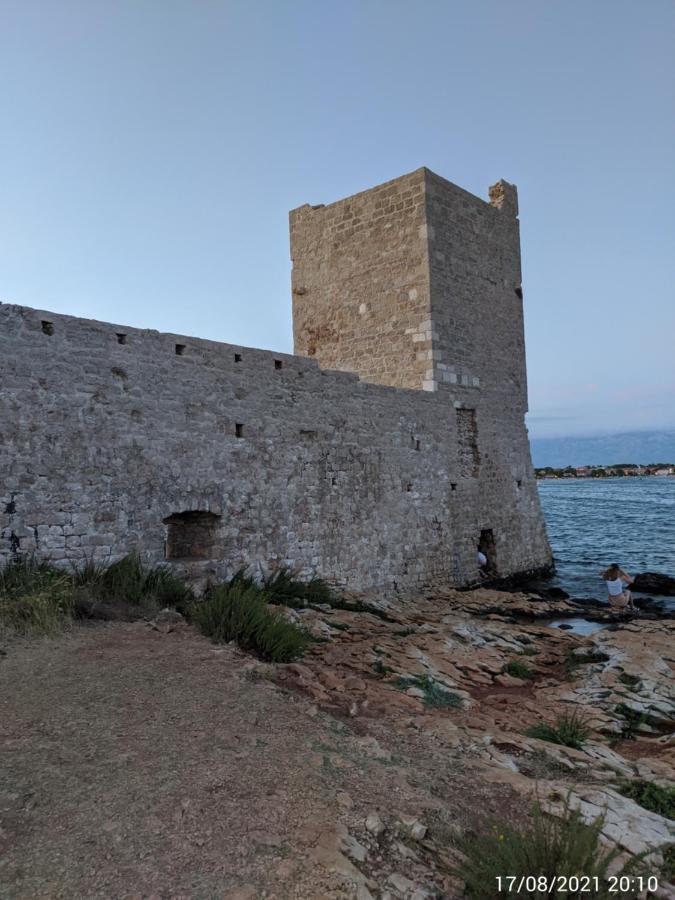 Studio Apartman I Mali Apartman فير المظهر الخارجي الصورة