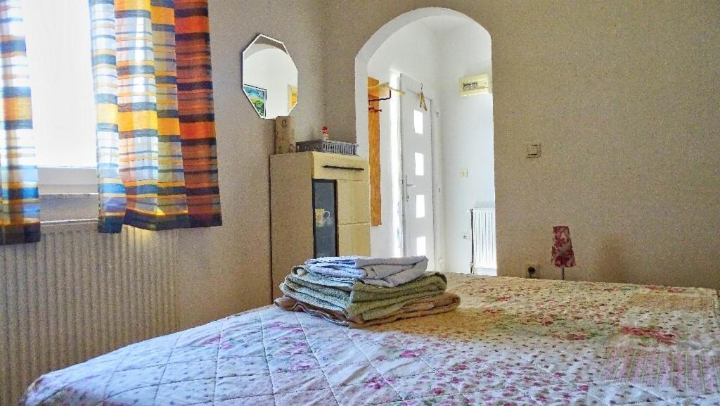 Studio Apartman I Mali Apartman فير المظهر الخارجي الصورة