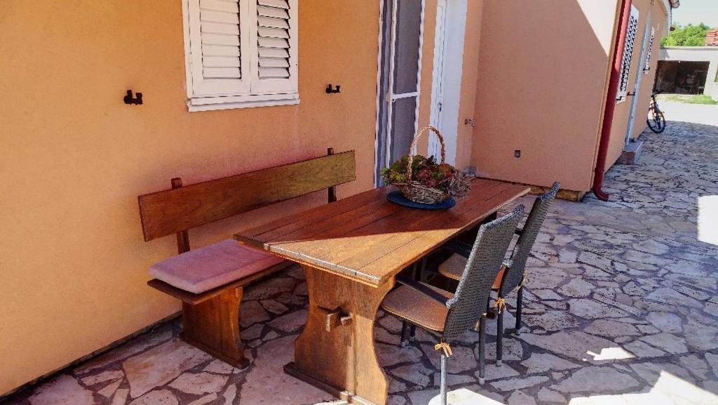 Studio Apartman I Mali Apartman فير المظهر الخارجي الصورة