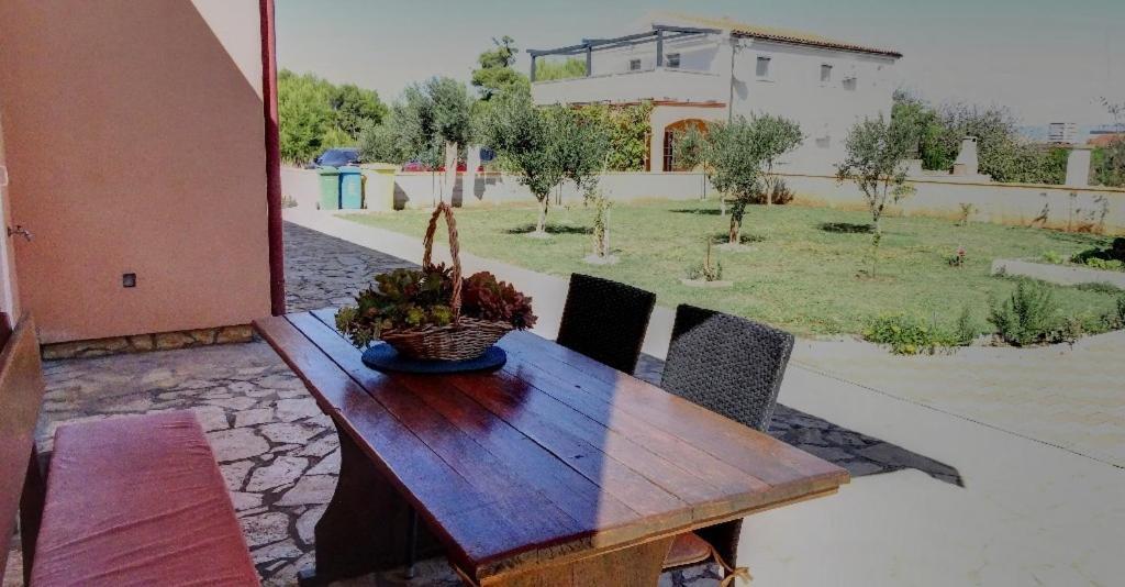 Studio Apartman I Mali Apartman فير المظهر الخارجي الصورة
